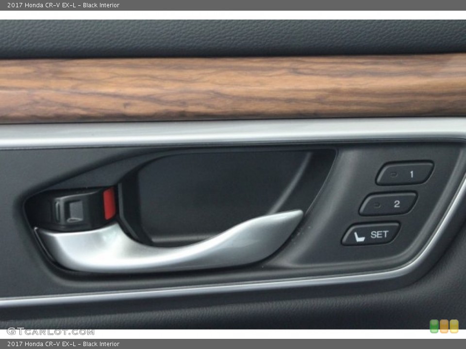 Black Interior Controls for the 2017 Honda CR-V EX-L #121040019
