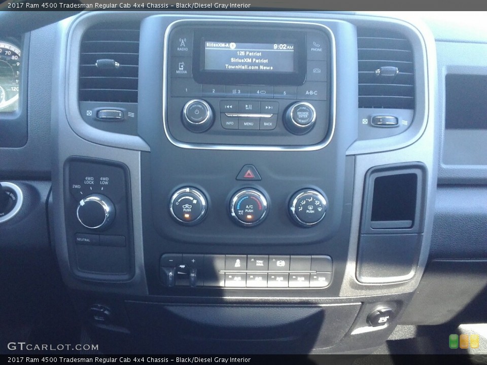 Black/Diesel Gray Interior Controls for the 2017 Ram 4500 Tradesman Regular Cab 4x4 Chassis #121051933
