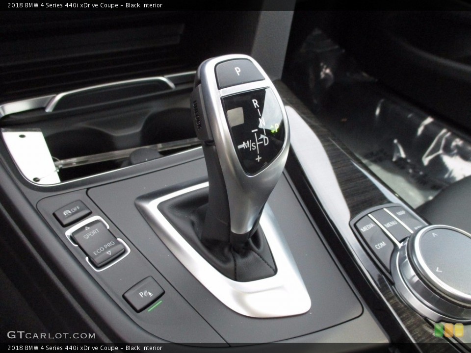 Black Interior Transmission for the 2018 BMW 4 Series 440i xDrive Coupe #121066698