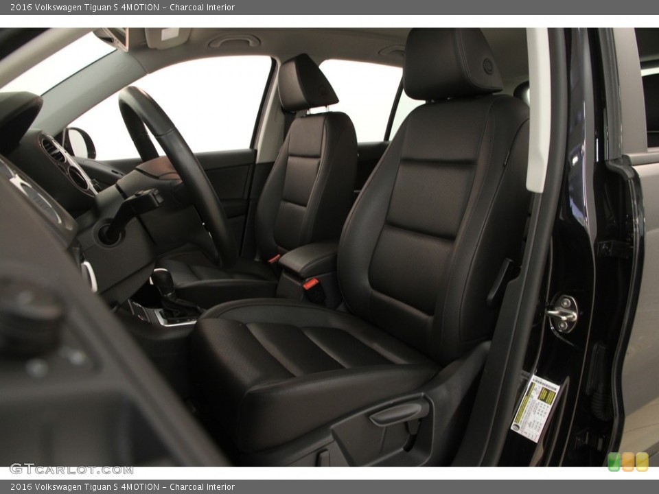 Charcoal Interior Front Seat for the 2016 Volkswagen Tiguan S 4MOTION #121073043