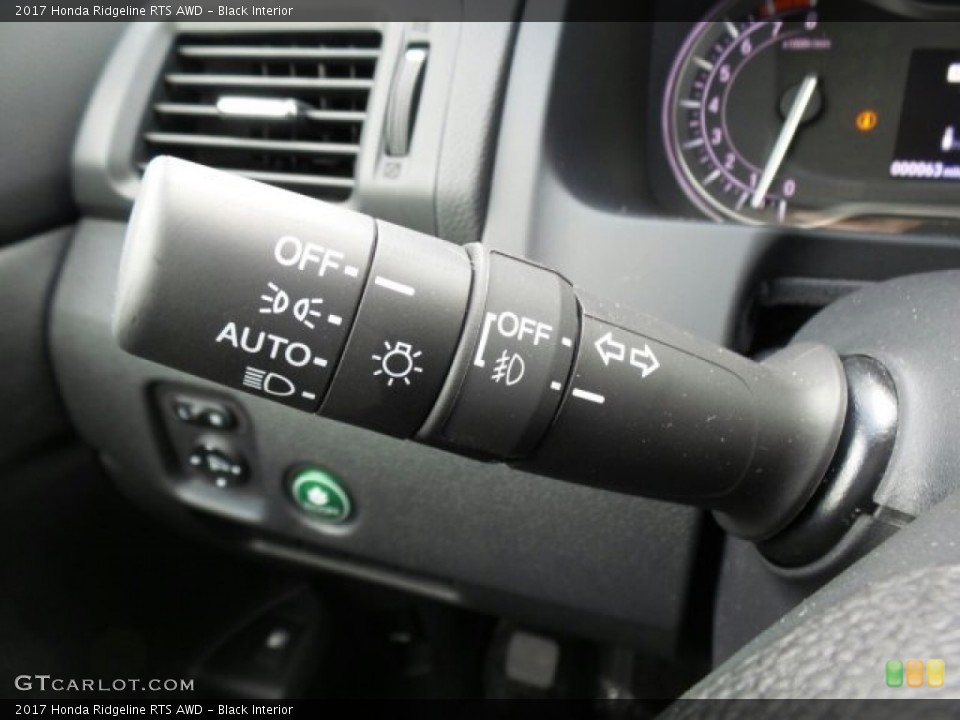 Black Interior Controls for the 2017 Honda Ridgeline RTS AWD #121105661