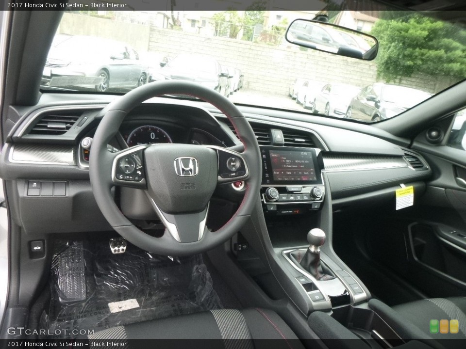 Black Interior Photo for the 2017 Honda Civic Si Sedan #121354425
