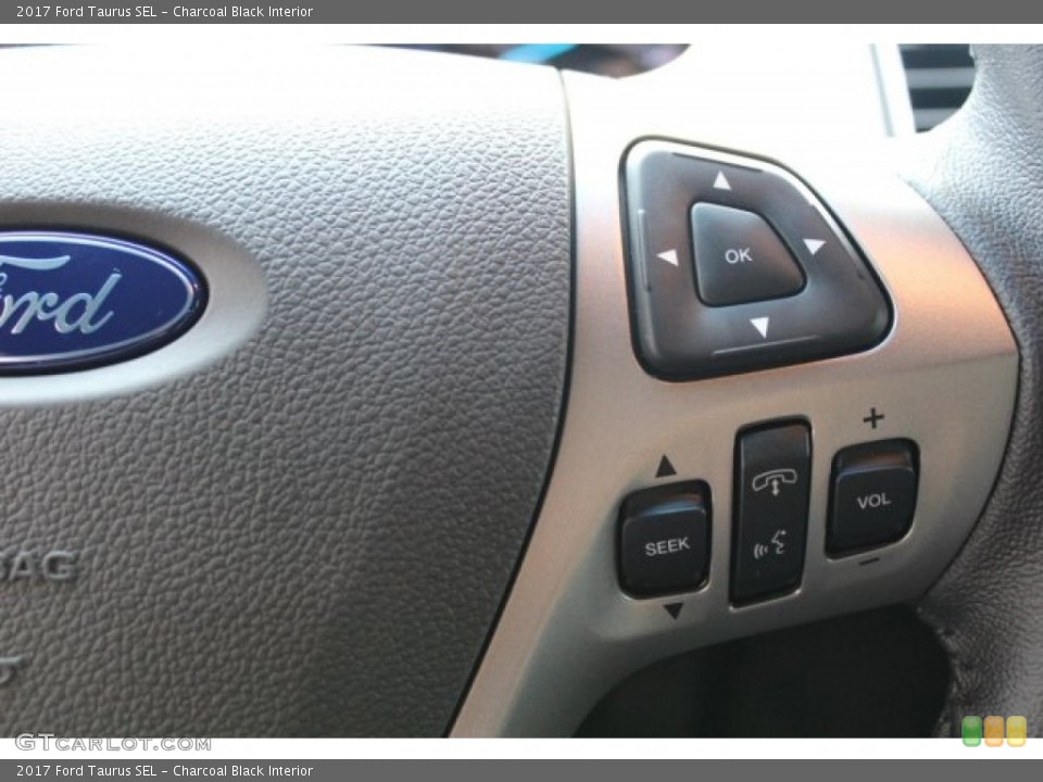 Charcoal Black Interior Controls for the 2017 Ford Taurus SEL #121412442