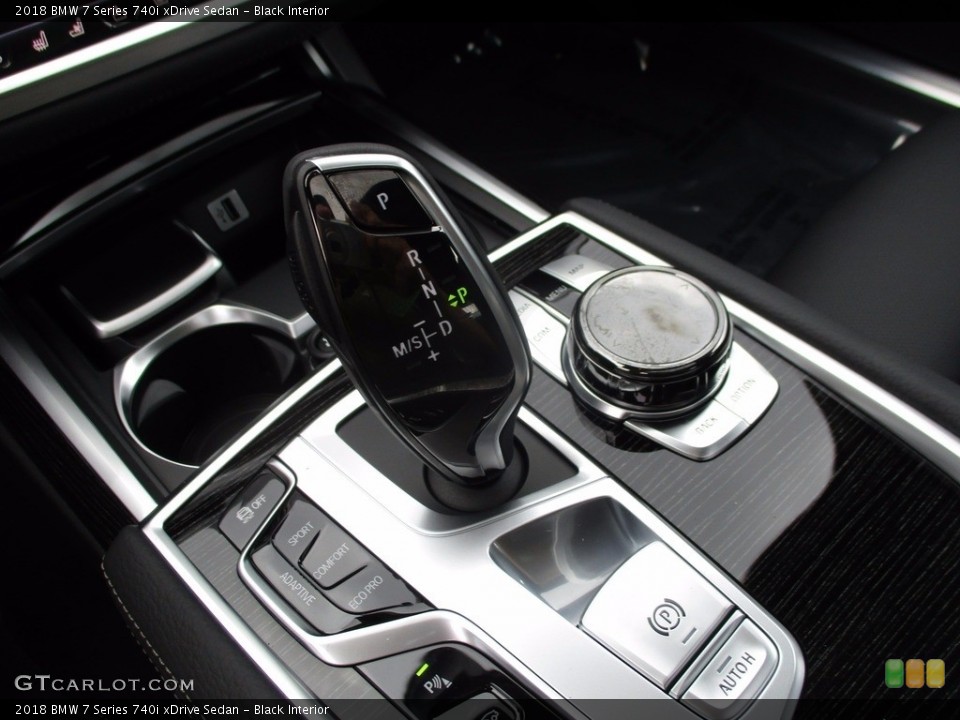 Black Interior Transmission for the 2018 BMW 7 Series 740i xDrive Sedan #121480142