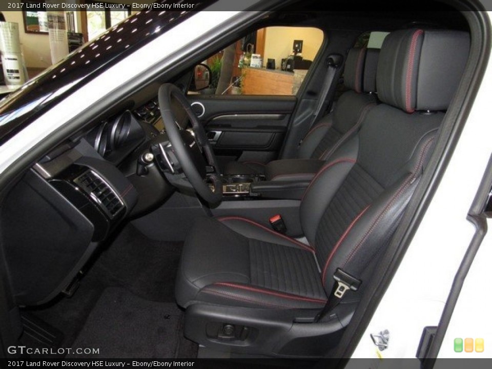 Ebony/Ebony Interior Photo for the 2017 Land Rover Discovery HSE Luxury #121510652