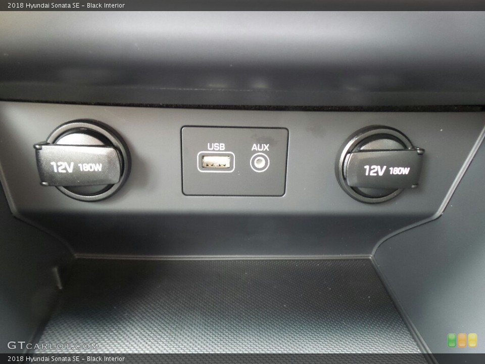 Black Interior Controls for the 2018 Hyundai Sonata SE #121516018