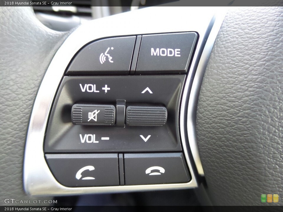 Gray Interior Controls for the 2018 Hyundai Sonata SE #121567602