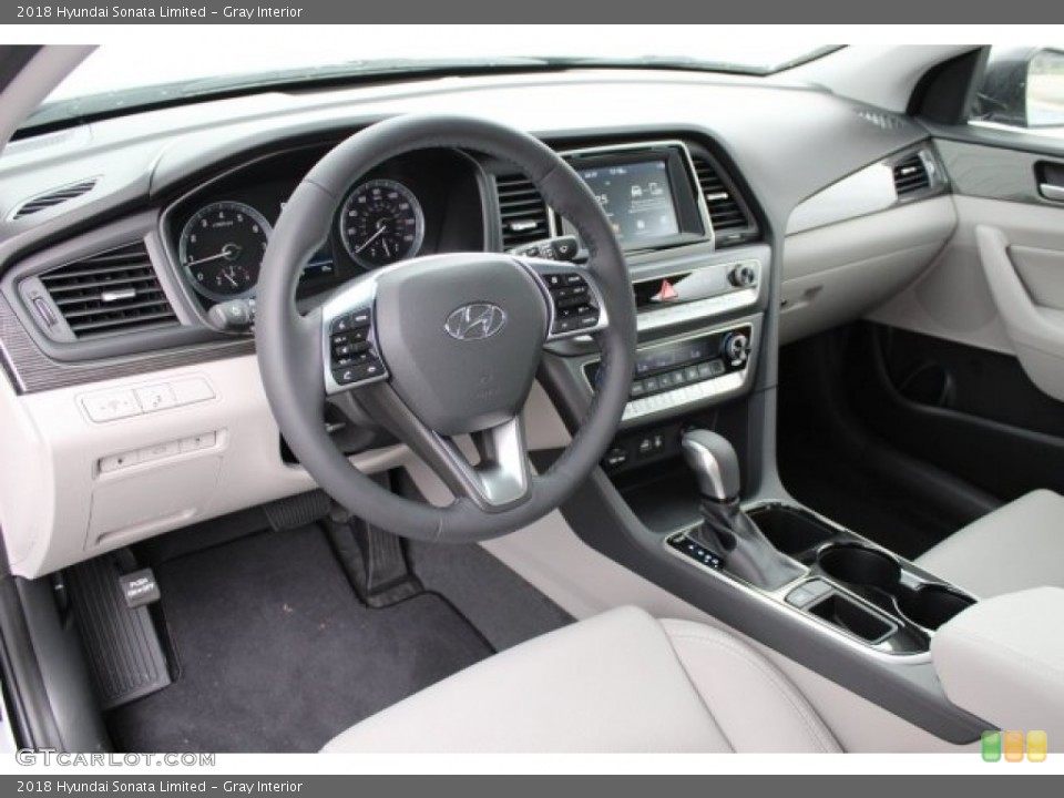 Gray Interior Photo for the 2018 Hyundai Sonata Limited #121583379