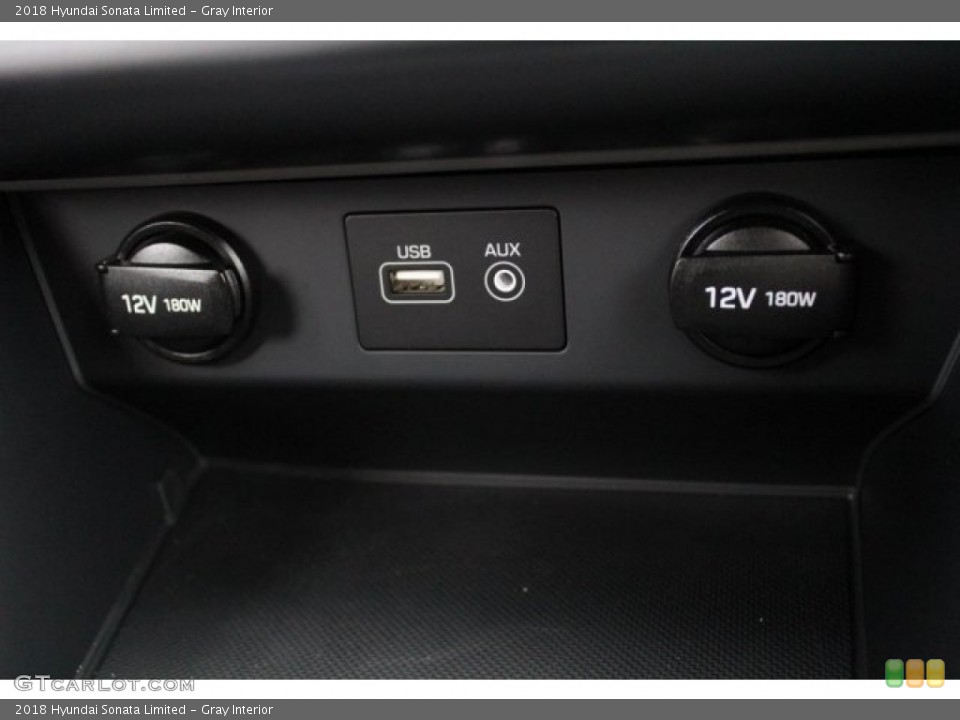 Gray Interior Controls for the 2018 Hyundai Sonata Limited #121583460