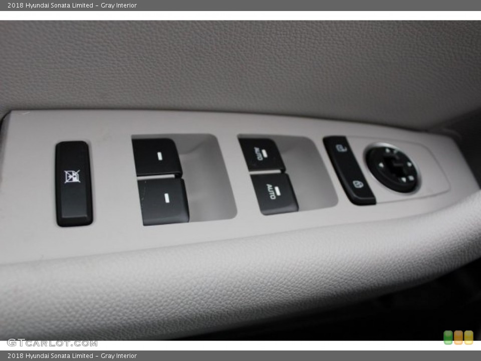 Gray Interior Controls for the 2018 Hyundai Sonata Limited #121583563