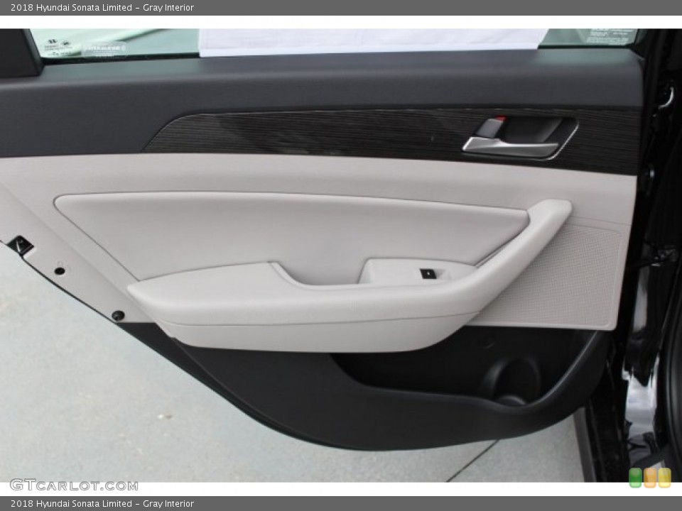 Gray Interior Door Panel for the 2018 Hyundai Sonata Limited #121583598