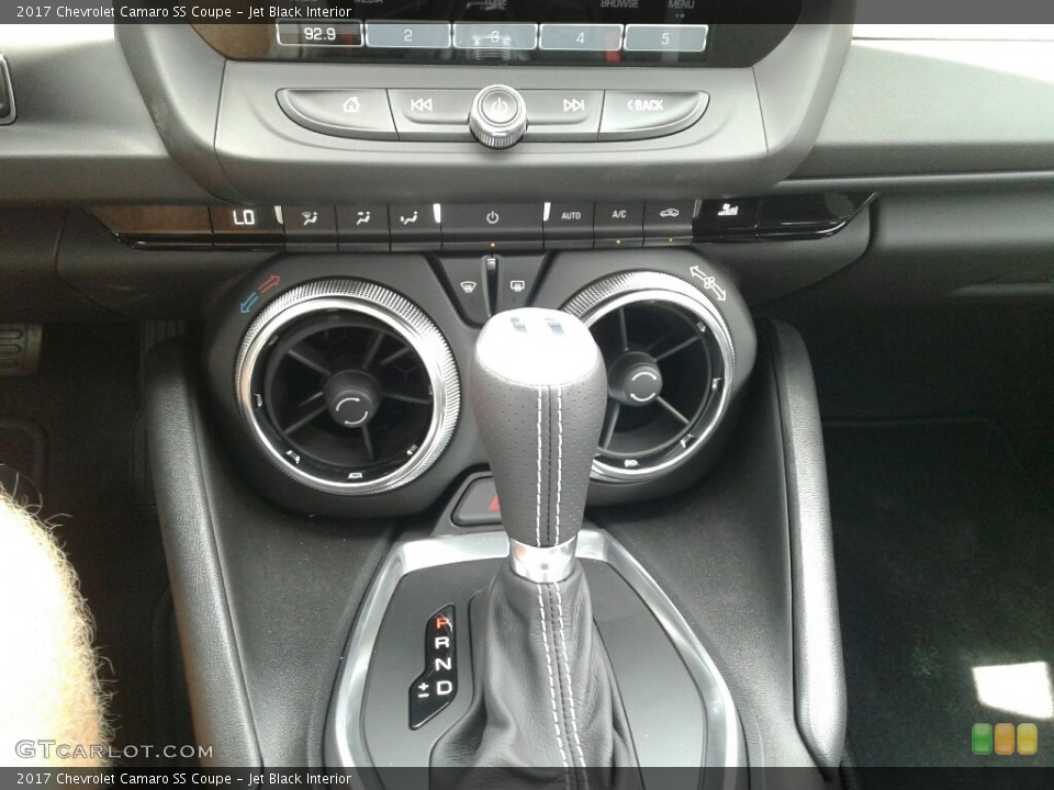 Jet Black Interior Controls for the 2017 Chevrolet Camaro SS Coupe #121612086