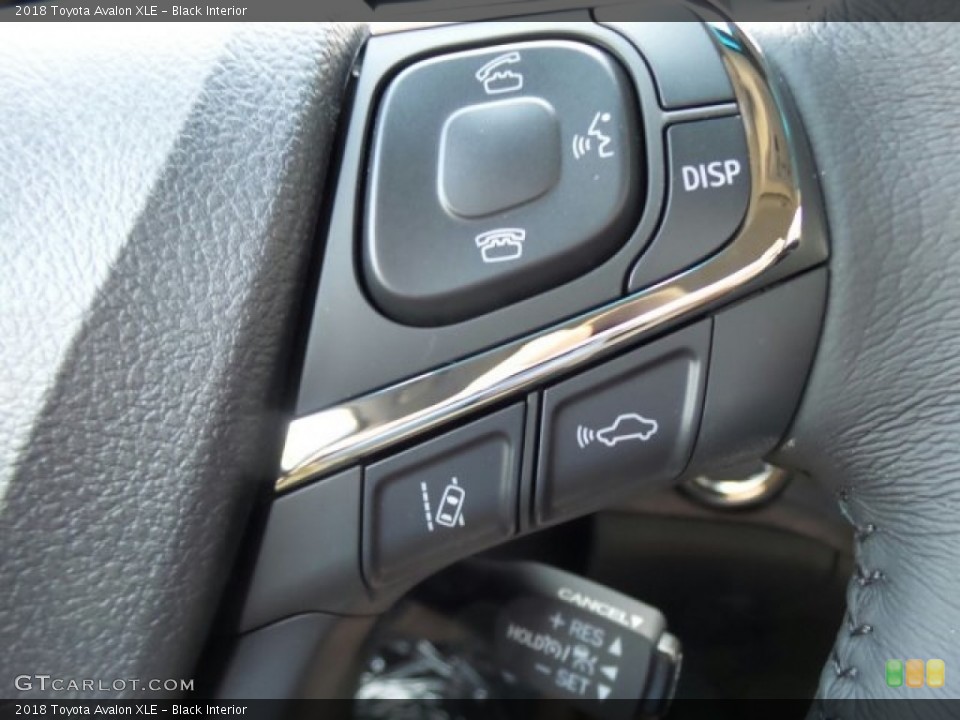 Black Interior Controls for the 2018 Toyota Avalon XLE #121692836