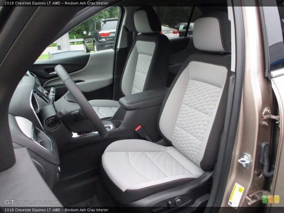 Medium Ash Gray Interior Photo for the 2018 Chevrolet Equinox LT AWD #121766925