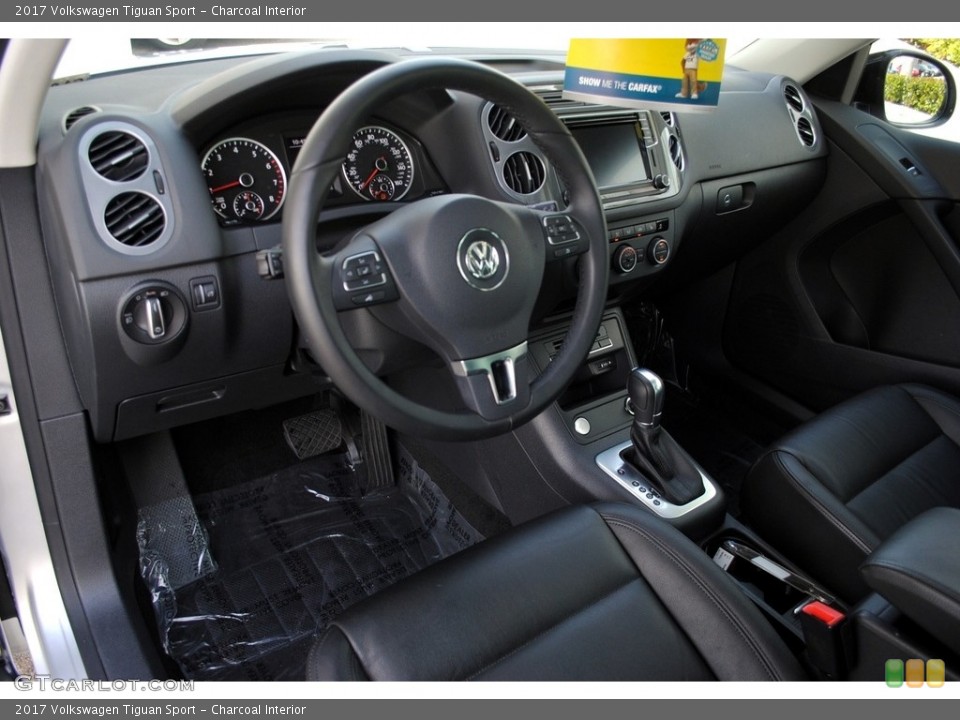 Charcoal Interior Dashboard for the 2017 Volkswagen Tiguan Sport #121783512