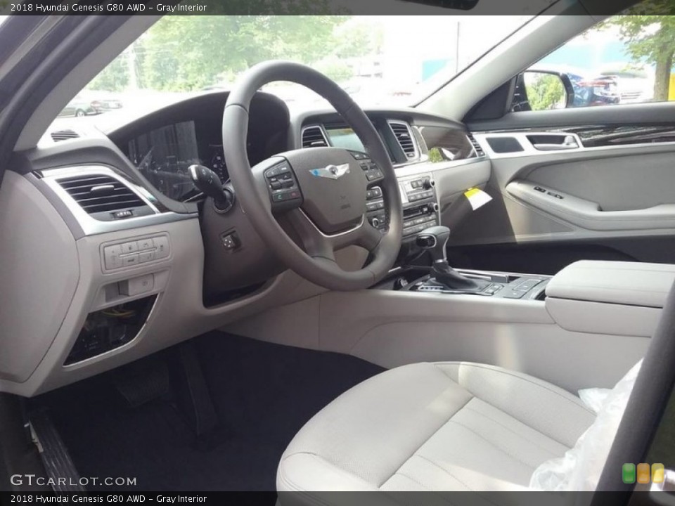 Gray Interior Photo for the 2018 Hyundai Genesis G80 AWD #121802889
