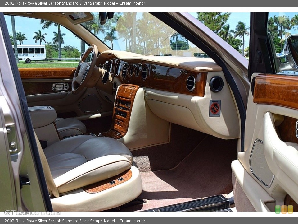 Cream Interior Dashboard for the 2002 Rolls-Royce Silver Seraph  #121810340