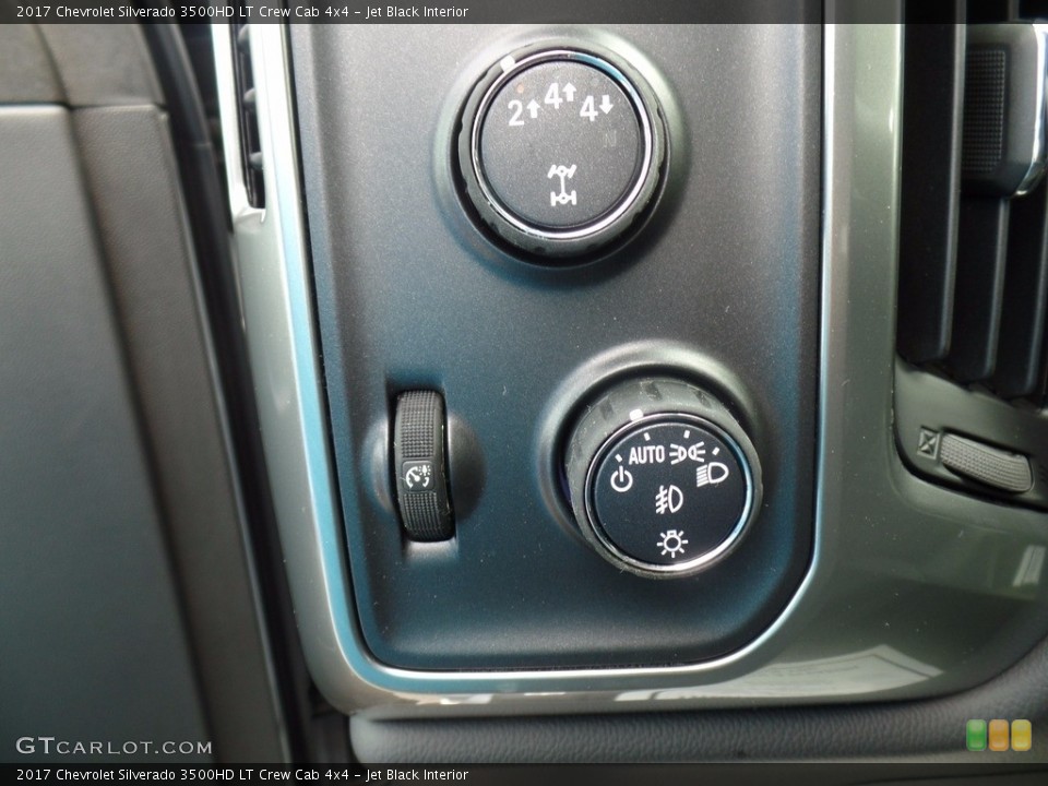 Jet Black Interior Controls for the 2017 Chevrolet Silverado 3500HD LT Crew Cab 4x4 #121857686