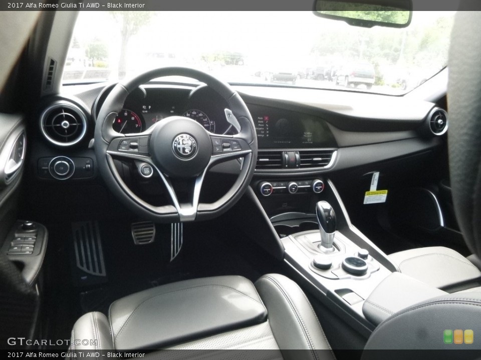 Black Interior Photo for the 2017 Alfa Romeo Giulia Ti AWD #121874290