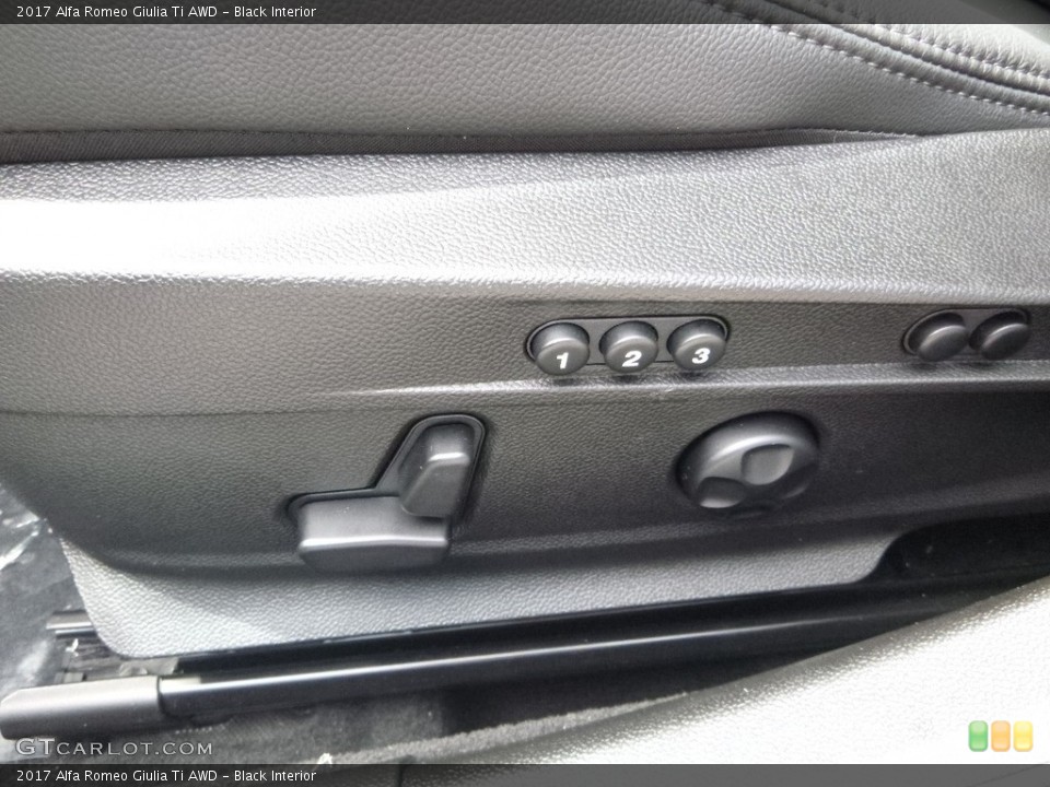 Black Interior Controls for the 2017 Alfa Romeo Giulia Ti AWD #121874395