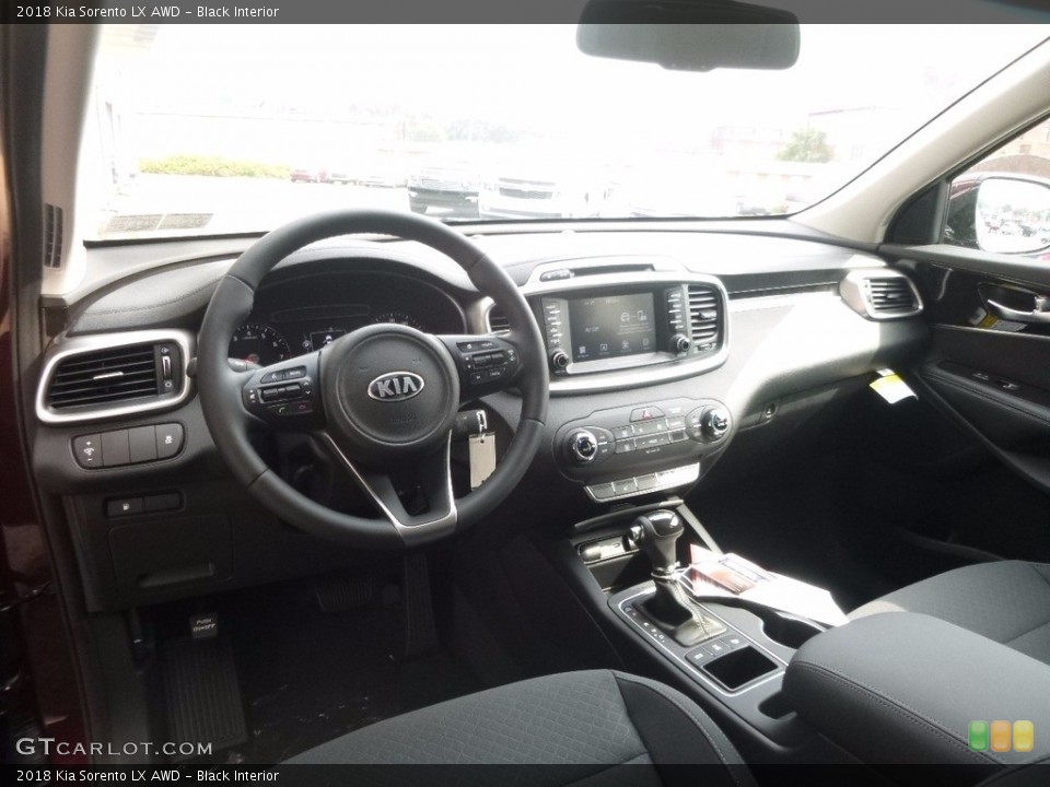 Black Interior Photo for the 2018 Kia Sorento LX AWD #121917712