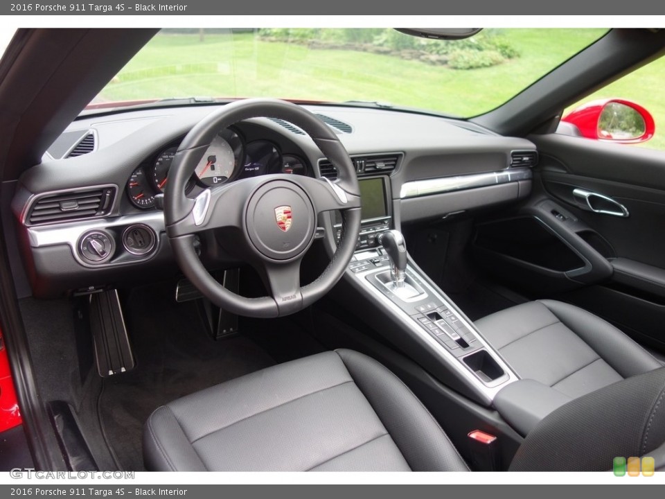 Black Interior Dashboard for the 2016 Porsche 911 Targa 4S #121924059