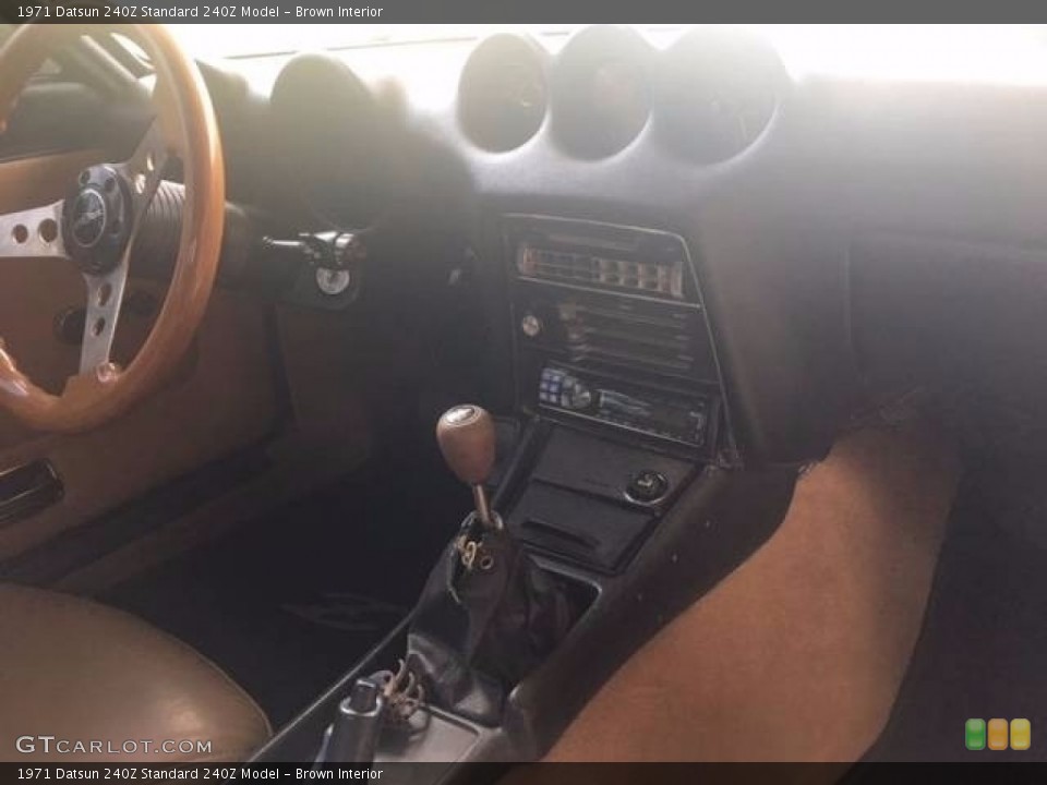 Brown Interior Dashboard for the 1971 Datsun 240Z  #122048363
