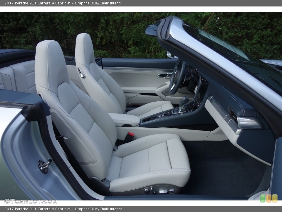 Graphite Blue/Chalk Interior Front Seat for the 2017 Porsche 911 Carrera 4 Cabriolet #122056807