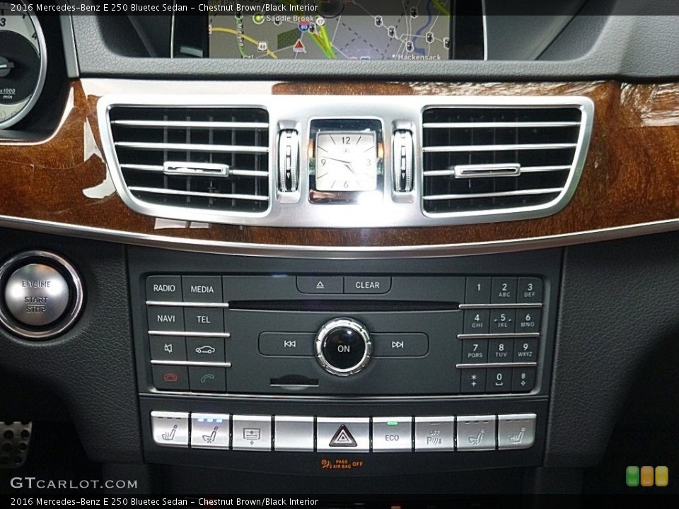 Chestnut Brown/Black Interior Controls for the 2016 Mercedes-Benz E 250 Bluetec Sedan #122057026