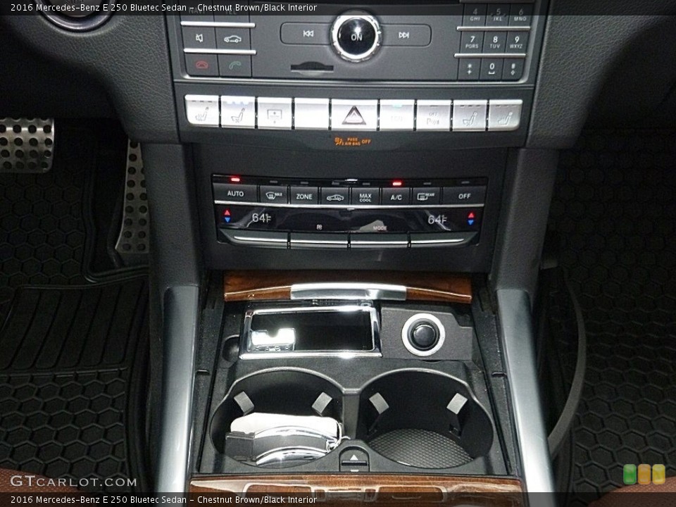 Chestnut Brown/Black Interior Controls for the 2016 Mercedes-Benz E 250 Bluetec Sedan #122057047