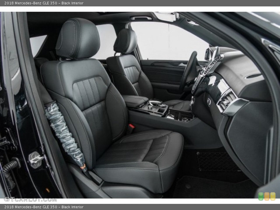 Black Interior Photo for the 2018 Mercedes-Benz GLE 350 #122104713