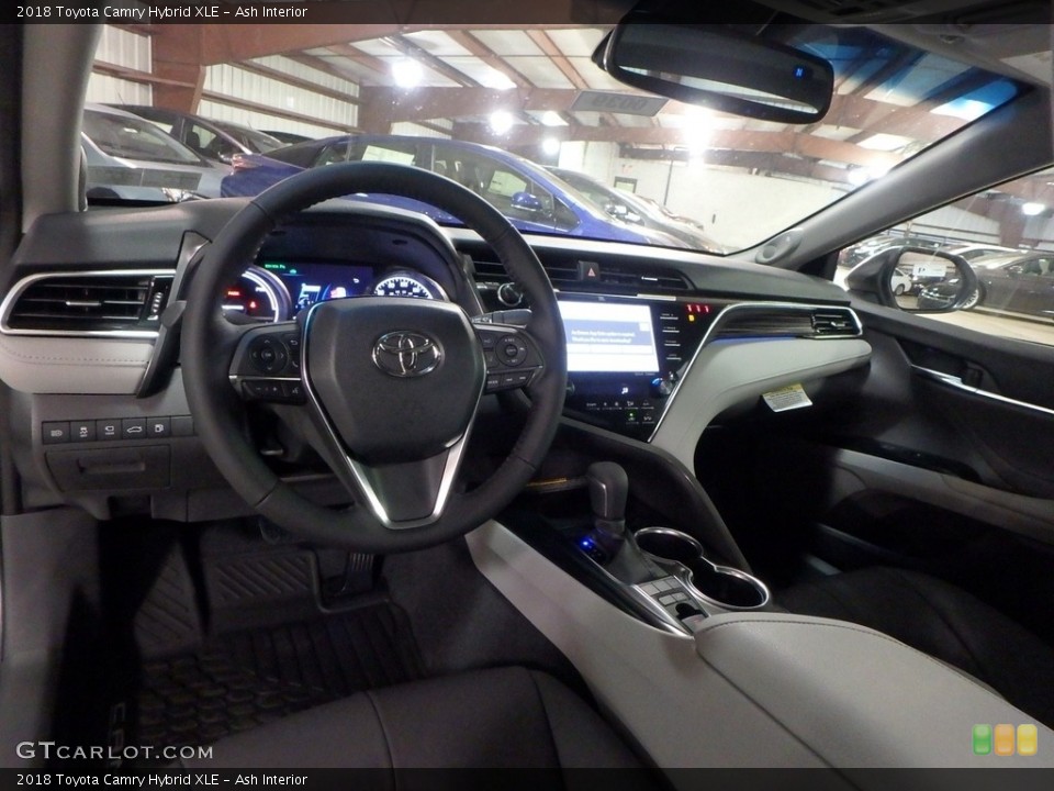 Ash Interior Dashboard for the 2018 Toyota Camry Hybrid XLE #122155157