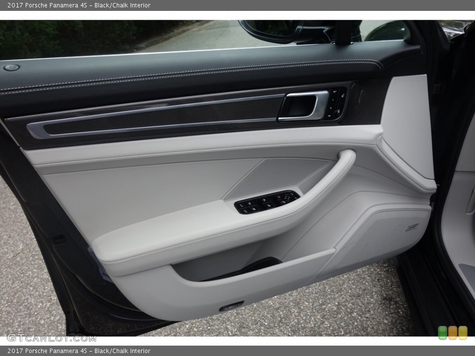 Black/Chalk Interior Door Panel for the 2017 Porsche Panamera 4S #122193456