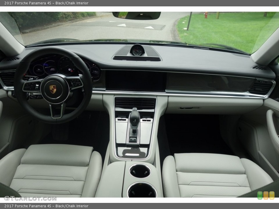 Black/Chalk Interior Dashboard for the 2017 Porsche Panamera 4S #122193543