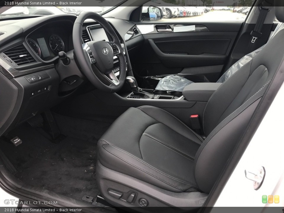 Black Interior Photo for the 2018 Hyundai Sonata Limited #122279339