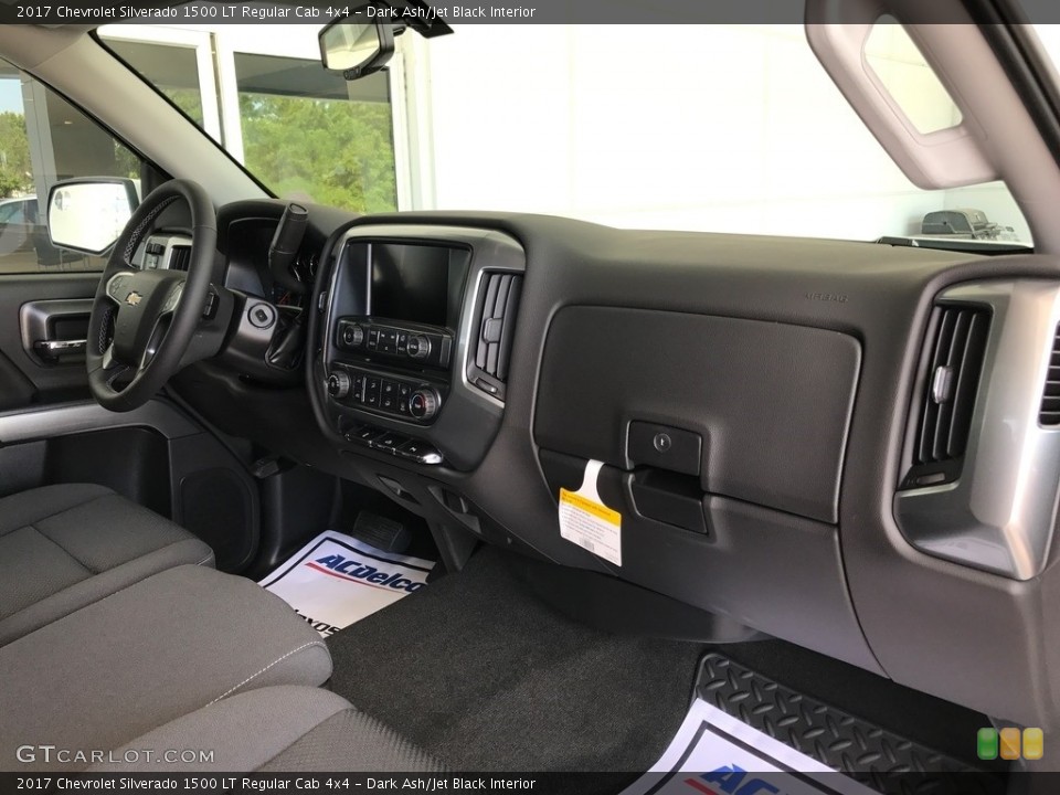 Dark Ash/Jet Black Interior Dashboard for the 2017 Chevrolet Silverado 1500 LT Regular Cab 4x4 #122312808