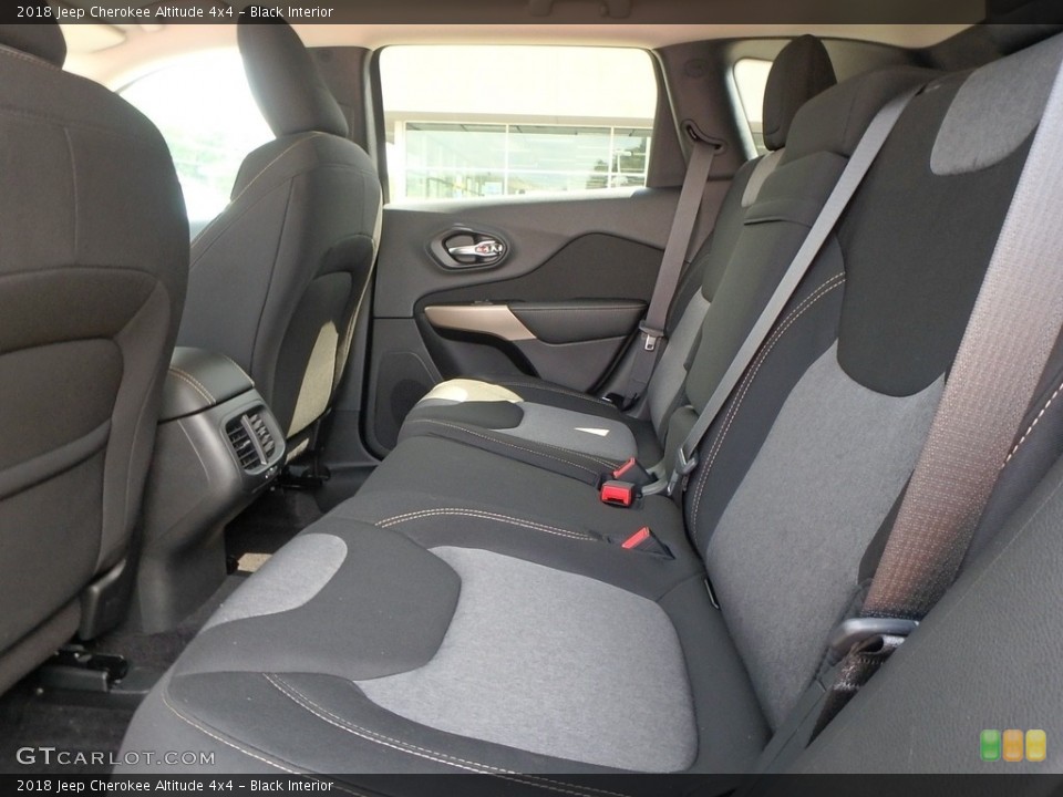 Black Interior Rear Seat for the 2018 Jeep Cherokee Altitude 4x4 #122334692