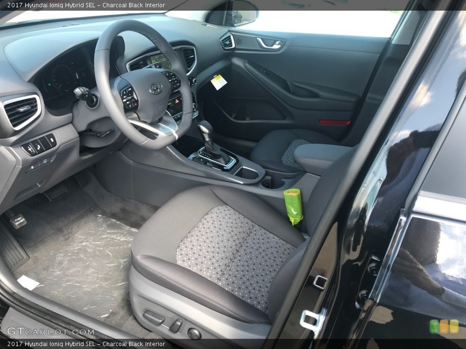 Charcoal Black Interior Photo for the 2017 Hyundai Ioniq Hybrid SEL #122371228