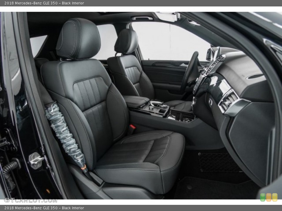 Black Interior Photo for the 2018 Mercedes-Benz GLE 350 #122375806