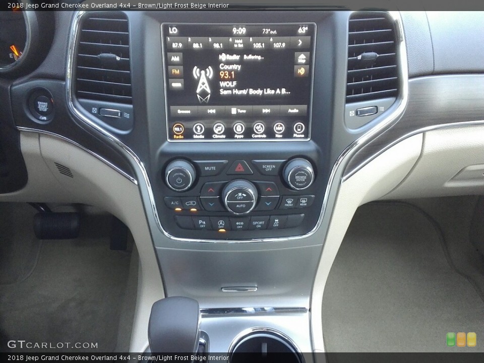 Brown/Light Frost Beige Interior Controls for the 2018 Jeep Grand Cherokee Overland 4x4 #122383153