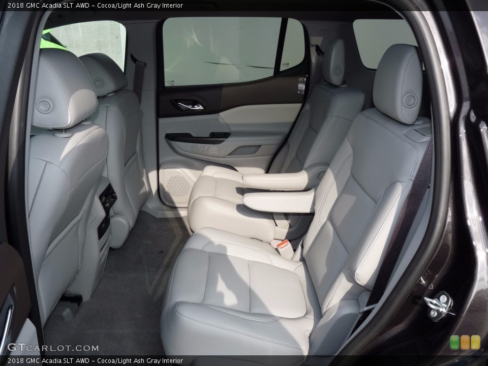 Cocoa/Light Ash Gray Interior Rear Seat for the 2018 GMC Acadia SLT AWD #122405196