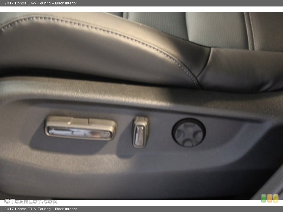 Black Interior Controls for the 2017 Honda CR-V Touring #122465000