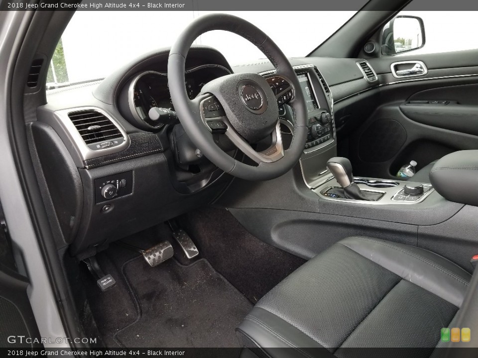 Black Interior Photo for the 2018 Jeep Grand Cherokee High Altitude 4x4 #122469980