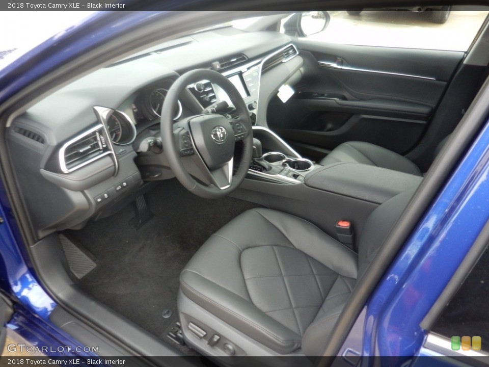 Black Interior Photo for the 2018 Toyota Camry XLE #122483595