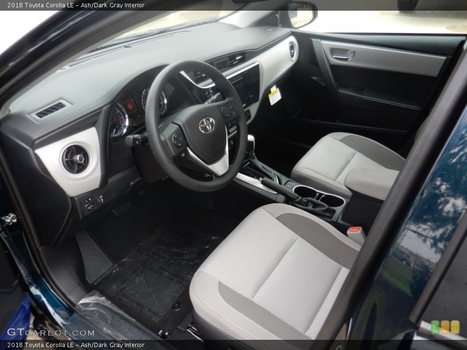 Ash/Dark Gray Interior Photo for the 2018 Toyota Corolla LE #122484077