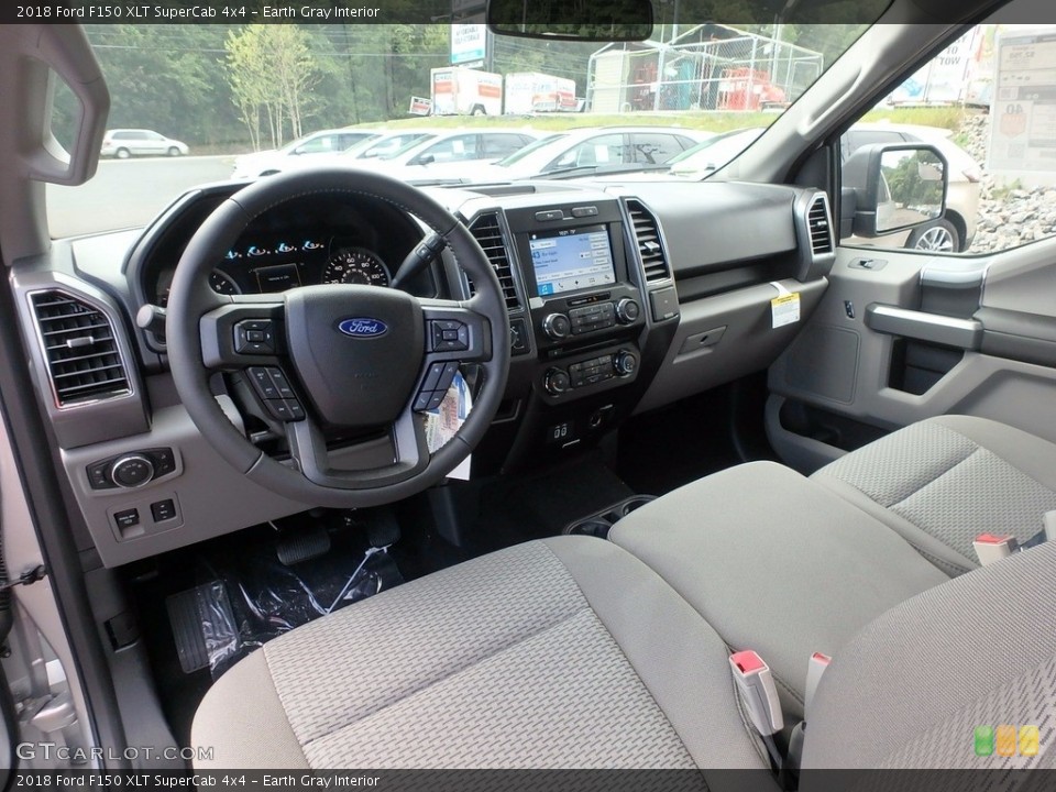 Earth Gray Interior Photo for the 2018 Ford F150 XLT SuperCab 4x4 #122517644