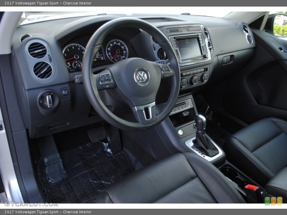 Charcoal Interior Dashboard for the 2017 Volkswagen Tiguan Sport #122559117