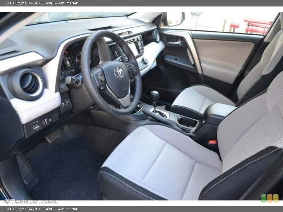 Ash Interior Photo for the 2018 Toyota RAV4 XLE AWD #122890326