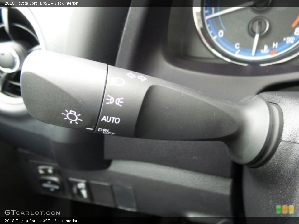 Black Interior Controls for the 2018 Toyota Corolla XSE #122922828