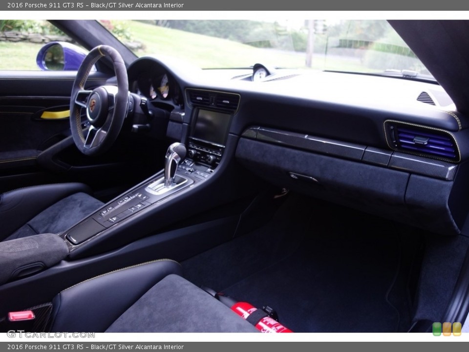 Black/GT Silver Alcantara Interior Dashboard for the 2016 Porsche 911 GT3 RS #122960550